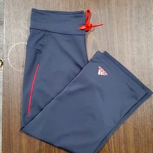 Addias stretchy work out Capri